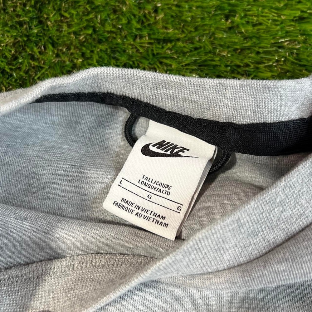 Nike Sportswear Tech Fleece Crewneck Tall Large Gray Sweatshirt Pocket Mens L - Picture 3 of 7